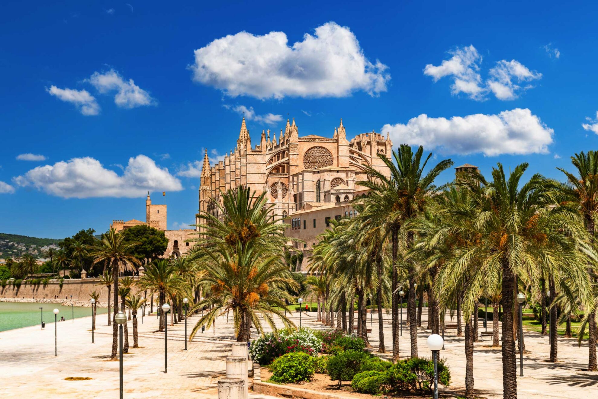 Spanien