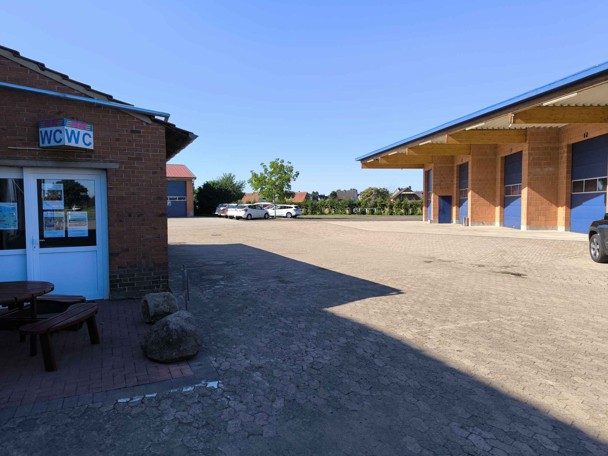 Toilette-und-Hof