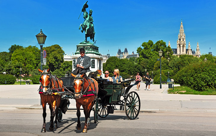 Wien, Fiakerfahrt, Heldenplatz