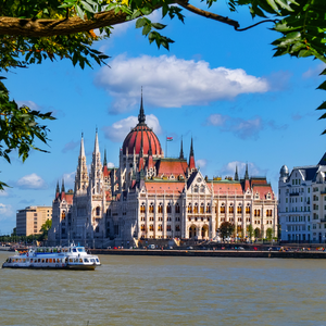 Donausymphonie mit 4* Bellejour
