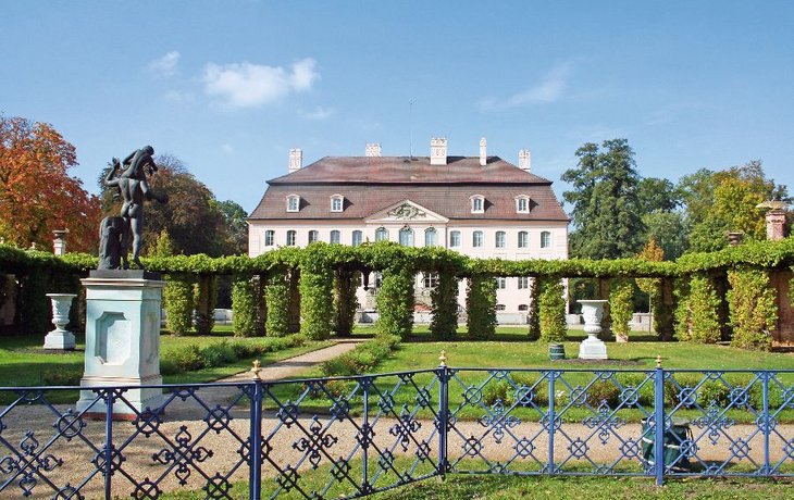 Schloss Branitz  im Fürst Pückler Park  bei Cottbus