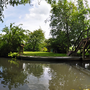 Haus spiegelt sich im Spreewald