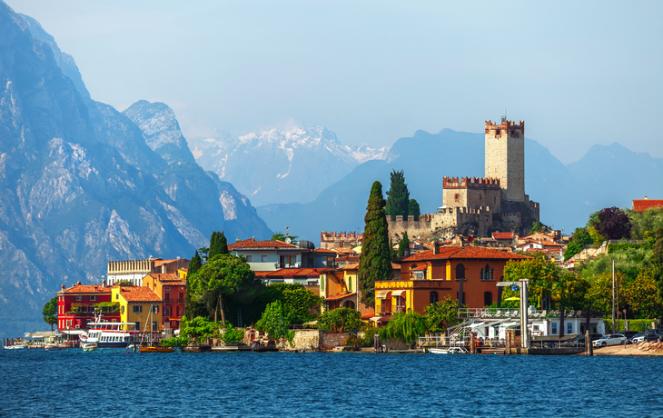 Alter Turm in der Altstadt von Malcesine