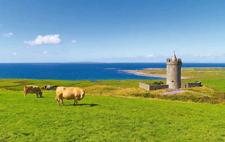 Doonagore Castle in Irland