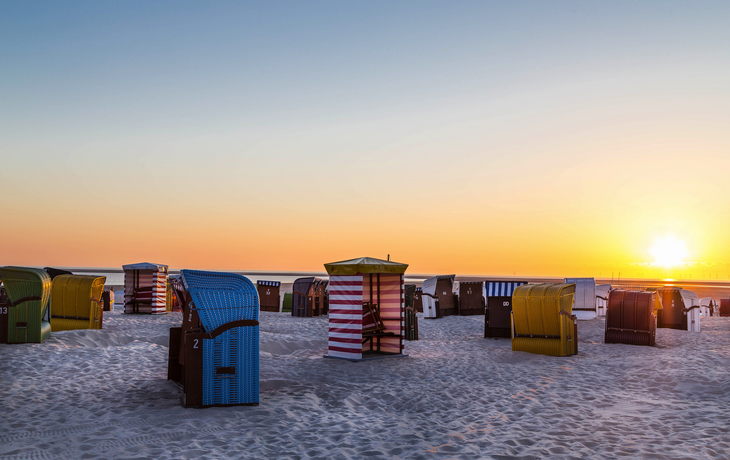 Sonnenuntergang am Strand der Insel Borkum